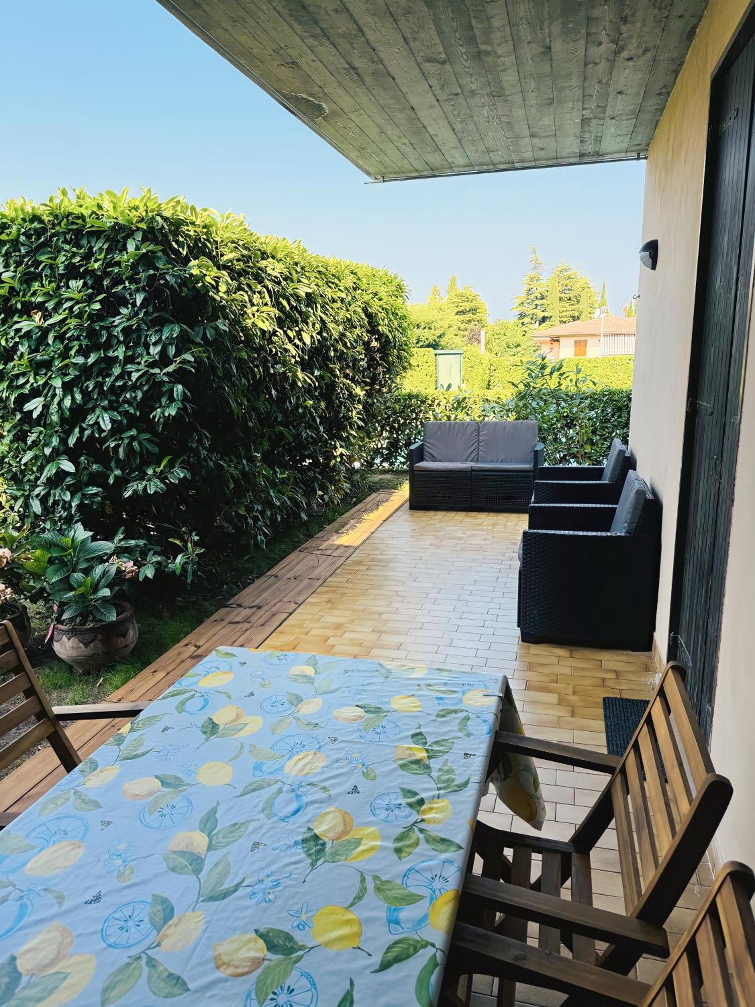 Incanto Apartment Lazise - Pools E Garden Eksteriør bilde